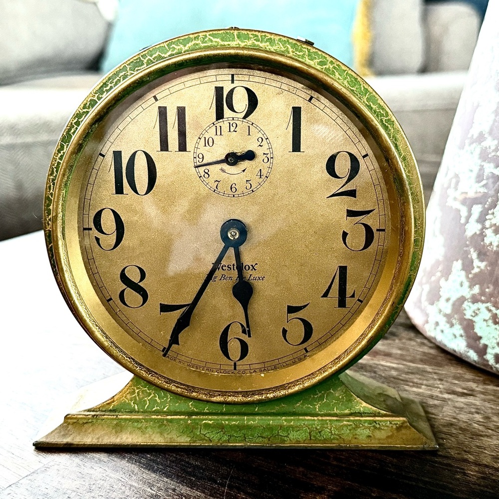 RARE find VINTAGE, Westclox BigBen Style2 Green Crackle Non Luminous Alarm Clock
